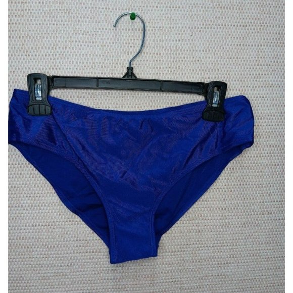 2pc Halter top blue bathing suit with underwear bottom. Spotted pattern - Picture 3 of 4